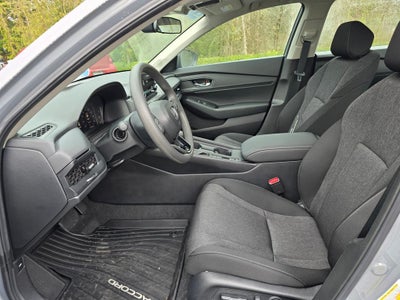 2025 Honda Accord SE 1.5T