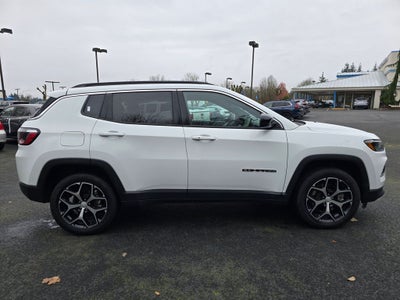 2024 Jeep Compass Latitude 4WD