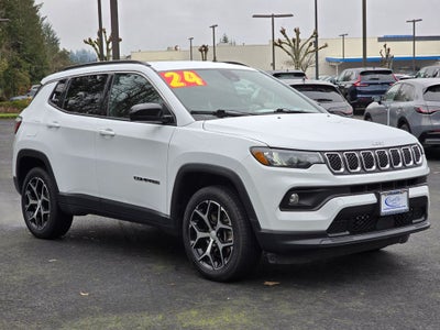 2024 Jeep Compass Latitude 4WD