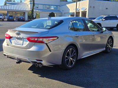 2020 Toyota Camry SE