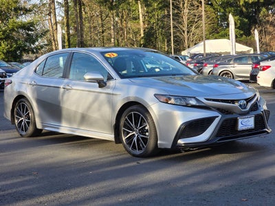 2023 Toyota Camry Hybrid SE