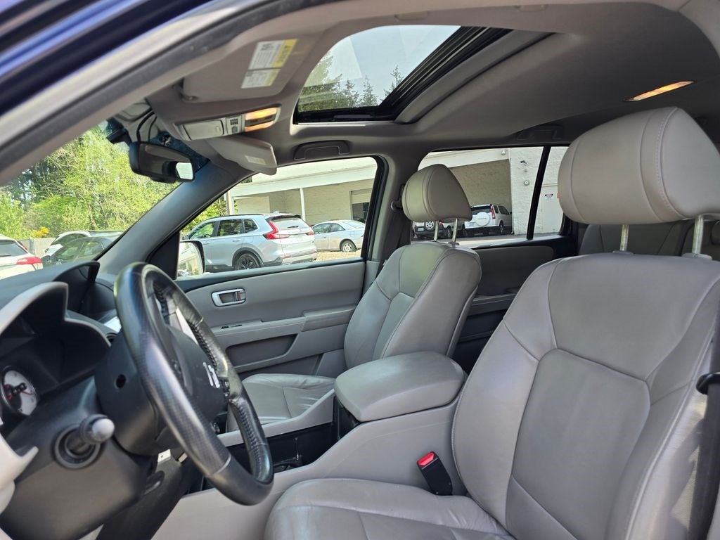 Used 2014 Honda Pilot EX-L with VIN 5FNYF4H77EB038649 for sale in Olympia, WA