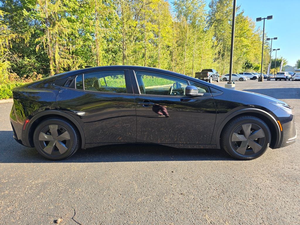 2024 Toyota Prius LE