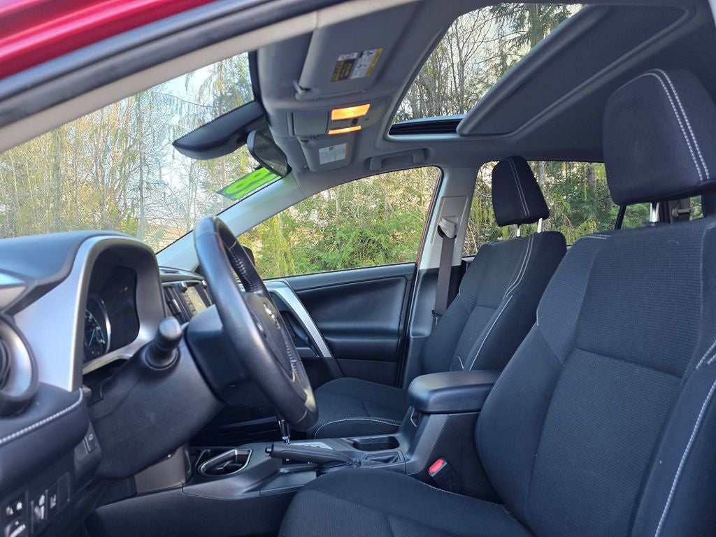 2018 Toyota RAV4 Hybrid XLE