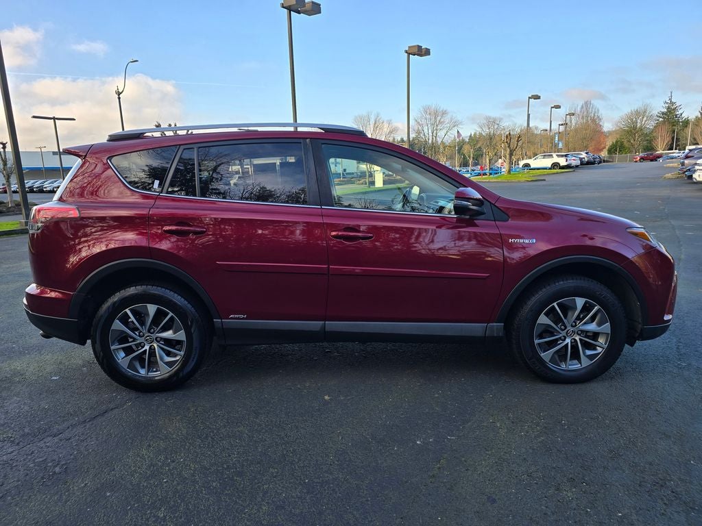 2018 Toyota RAV4 Hybrid XLE