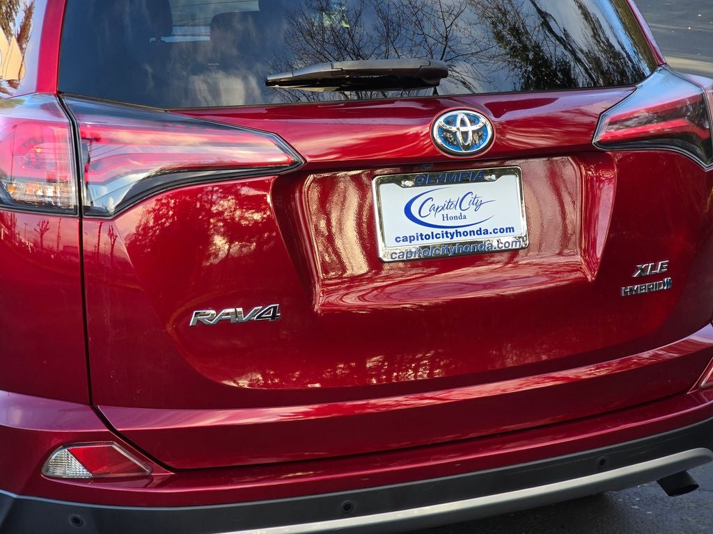 2018 Toyota RAV4 Hybrid XLE