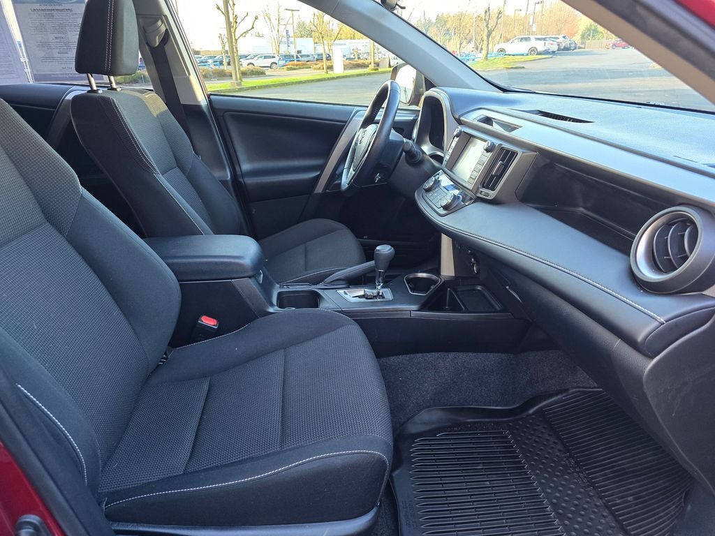 2018 Toyota RAV4 Hybrid XLE