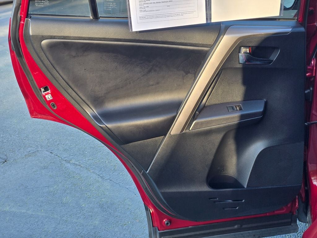 2018 Toyota RAV4 Hybrid XLE